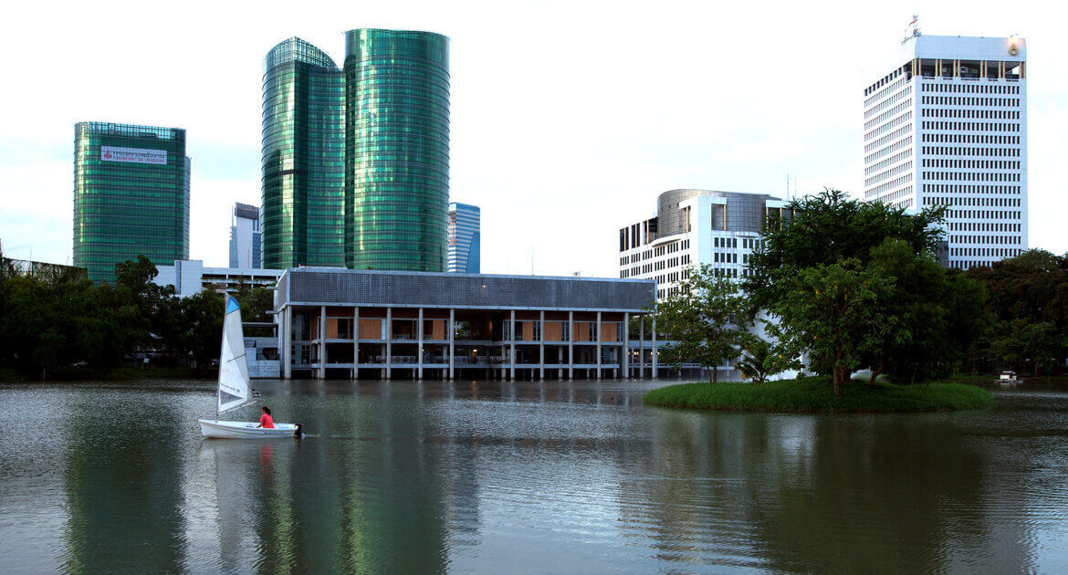 เตรียมเปิดหอจดหมายเหตุพุทธทาส 1 ส.ค. 2553 นี้ ดื่มด่ำธรรมะและปัญญาจากสวนโมกข์กรุงเทพ 9 หอจดหมายเหตุพุทธทาส มุมมองจากสวนรถไฟ cr