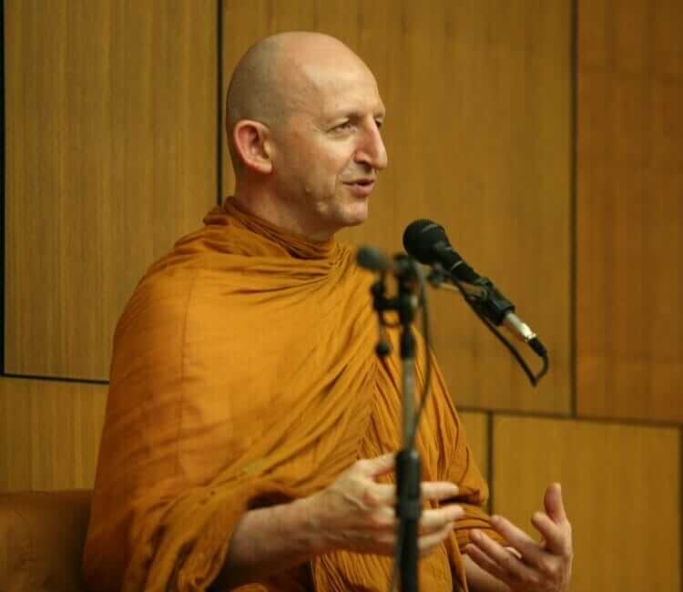 Ajahn Amaro 7 AjahnAmro2.jpg