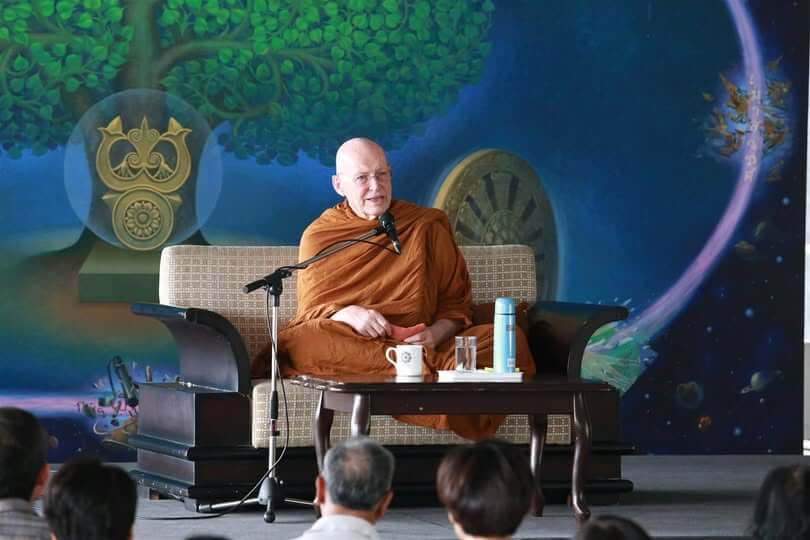 2019.04.28 Reflections on Dhamma #4 - Ajahn Sumedho 1 2019.04.28 Reflections on Dhamma 4 Aj Sumedho