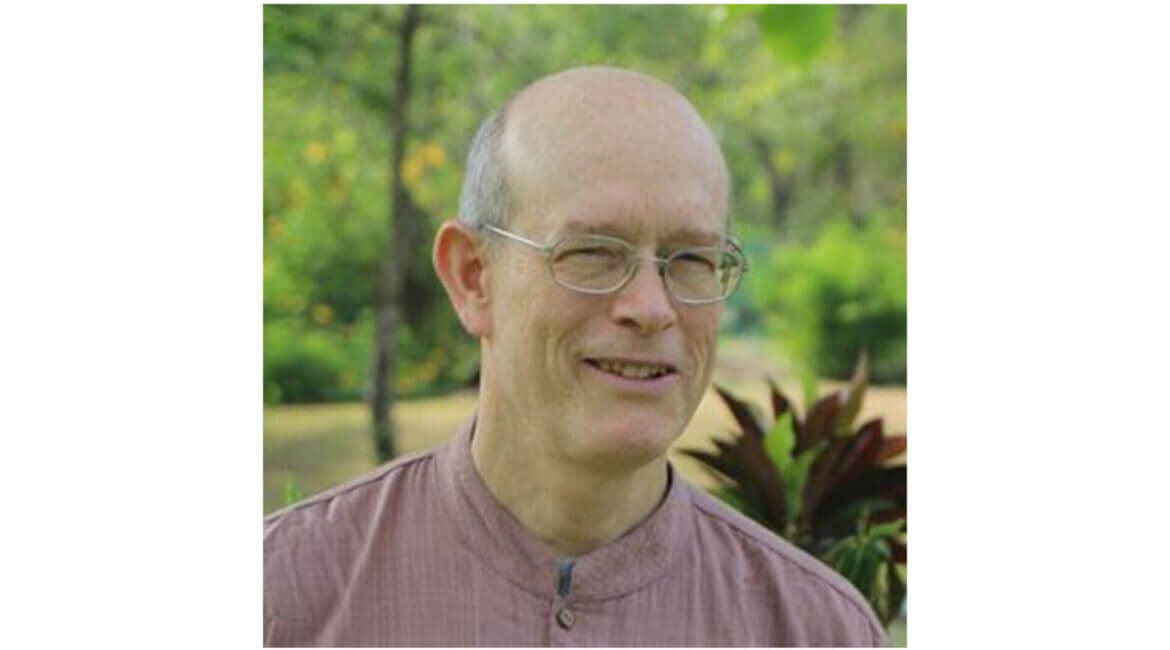 Buddhadasa Bhikkhu and His Practice of Dhammic Socialism 13 Ajahn Santikaro