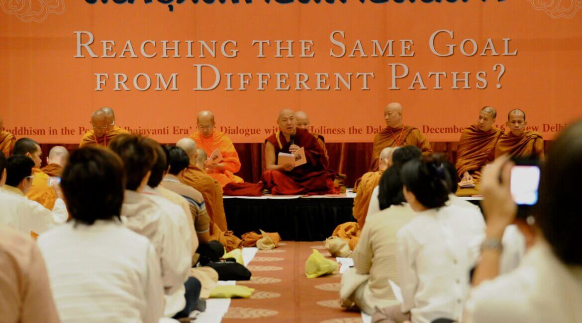 องค์ดาไลลามะประทานต้นฉบับทังกา ภาพการฝึกจิต แก่หอจดหมายเหตุพุทธทาส อินทปัญโญ 21 467871038 10161899916460535 7904521750010161512 n