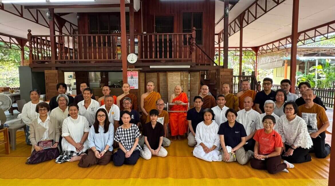 จาก “รมณีย์” สู่ “ความเข้าใจที่ถูกต้อง” สมเด็จพระพุทธโฆษาจารย์ให้ข้อชี้แนะสวนโมกข์กรุงเทพ ในวาระ 120 ปีพุทธทาส และ 15 ปีสวนโมกข์กรุงเทพ 2 กราบสมเด็จพระพุทธโฆษาจารย์2256 01