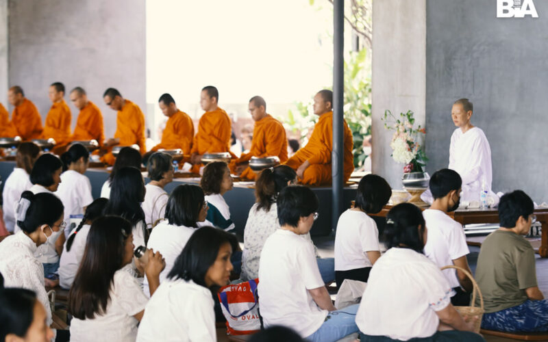 ทำบุญตักบาตร ปีใหม่ 2568 - 16